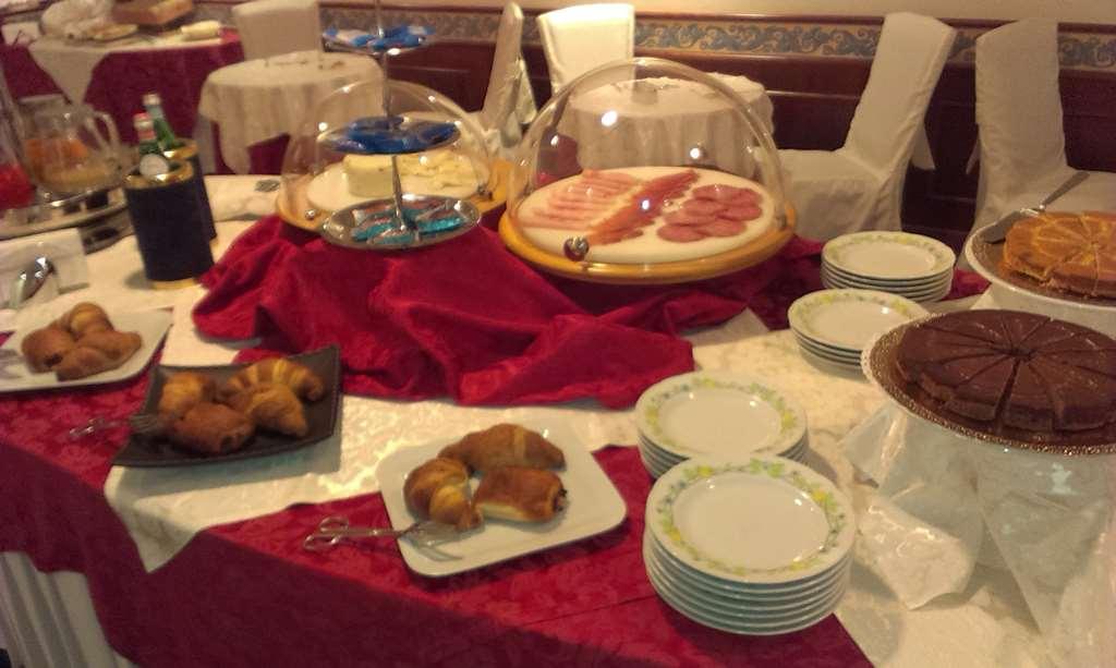Hotel San Clemente SantʼArcangelo di Romagna Restauracja zdjęcie